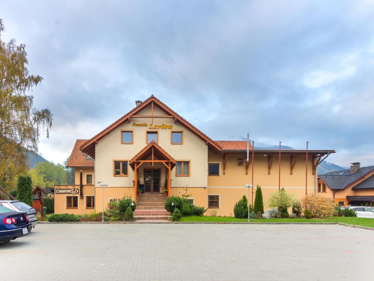 Penzion Larion Kralova Lehota Exterior photo